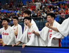 中国男篮84-70韩国！球员评分：3人满分，胡明轩爆发，1人不及格